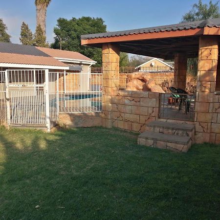 Midway Overnight Rooms Kimberley Εξωτερικό φωτογραφία