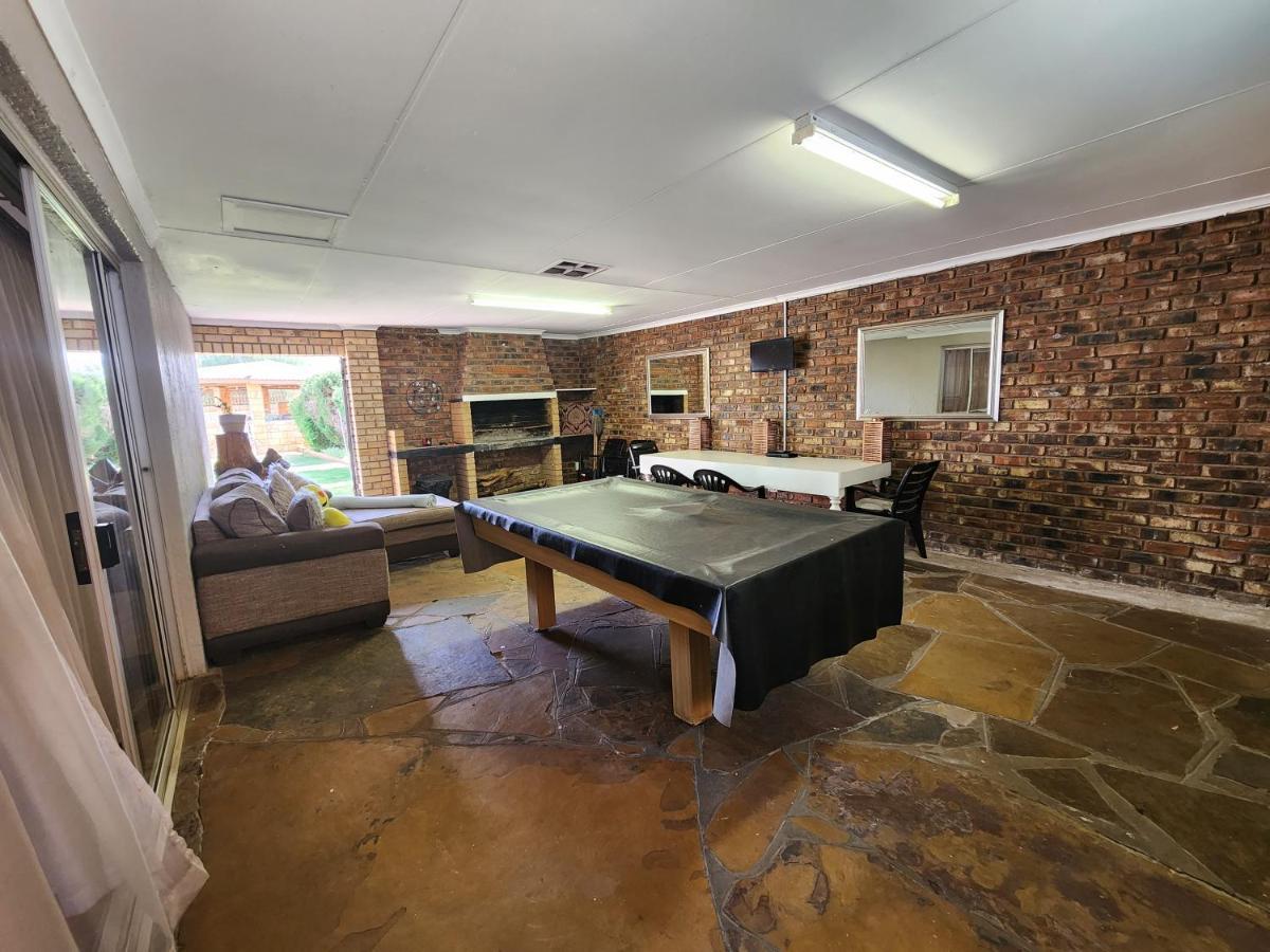 Midway Overnight Rooms Kimberley Εξωτερικό φωτογραφία