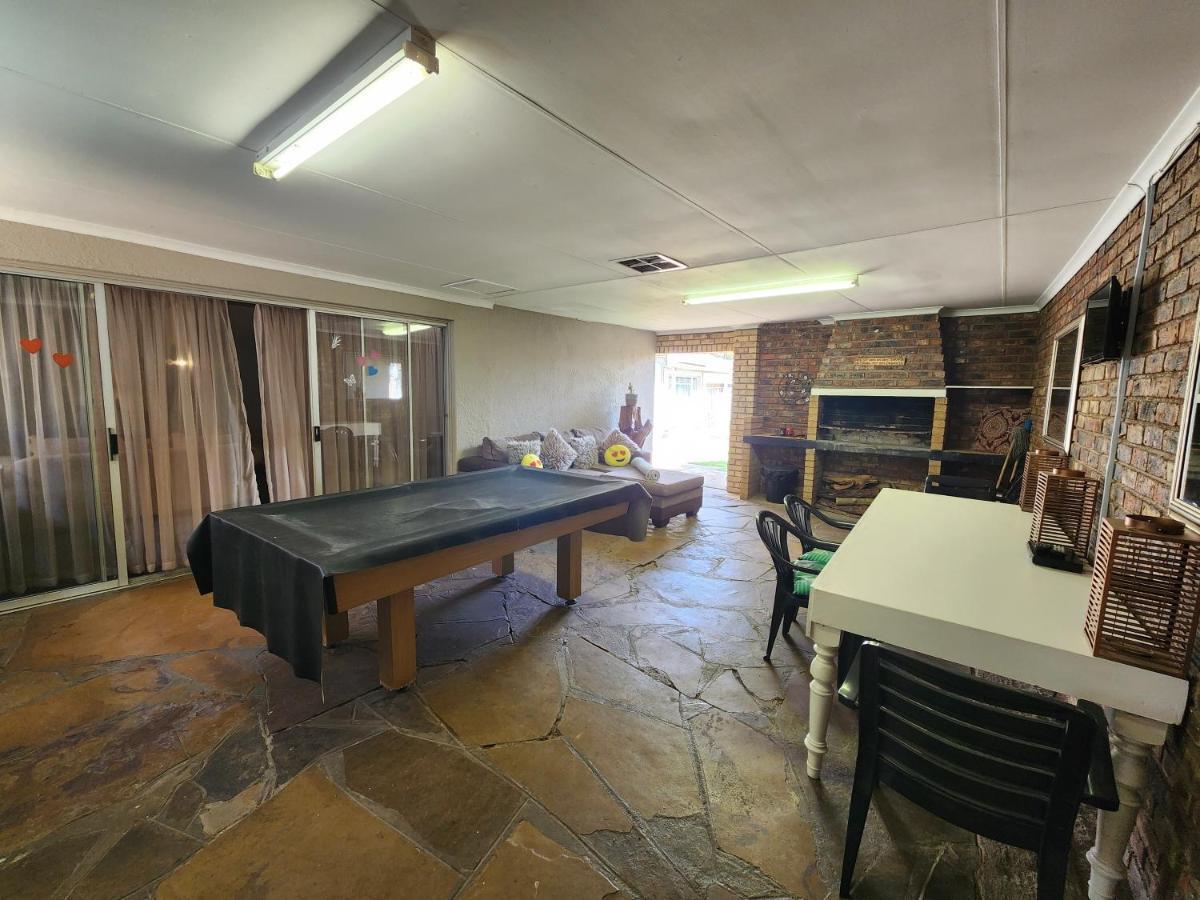 Midway Overnight Rooms Kimberley Εξωτερικό φωτογραφία