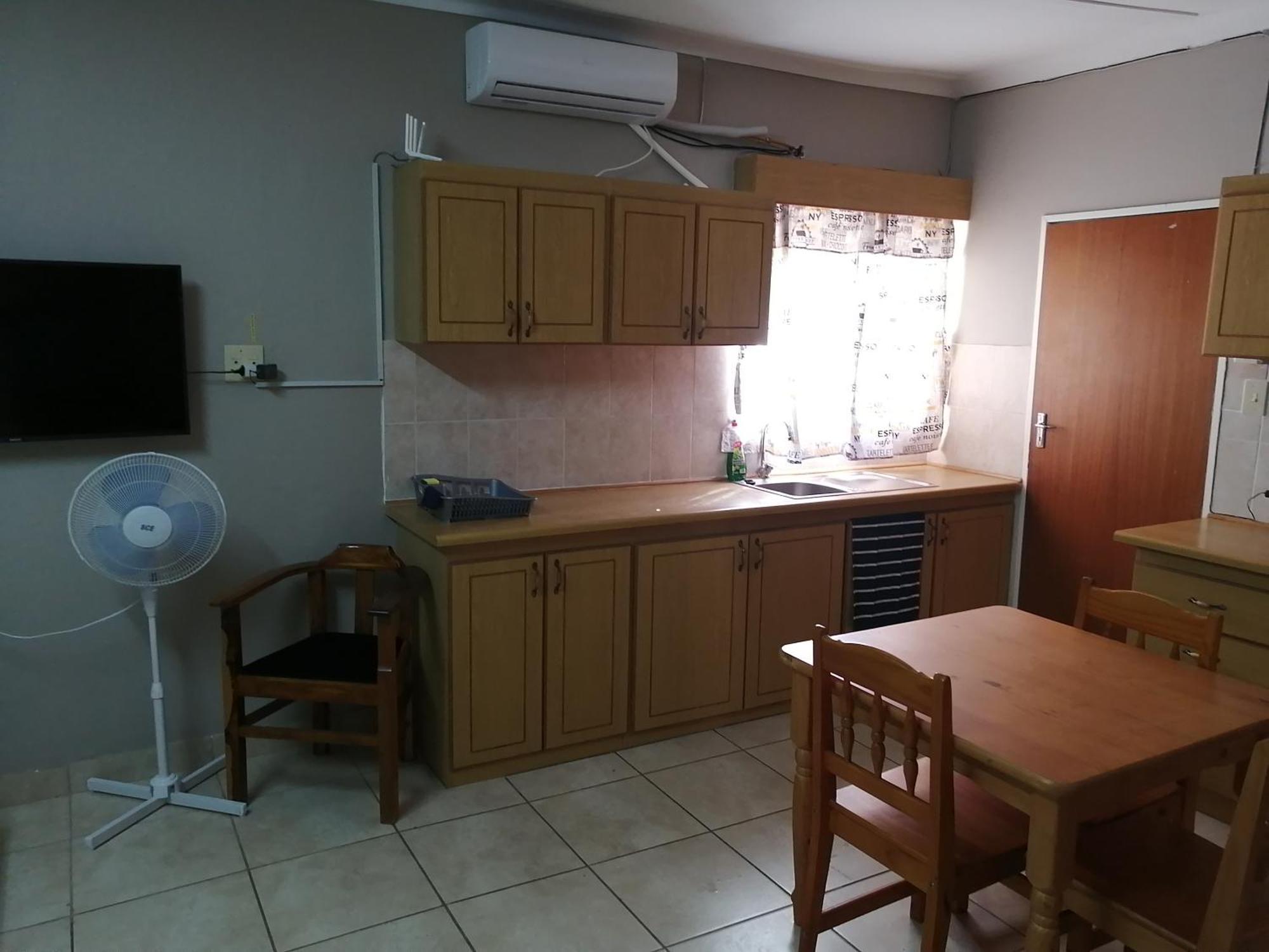 Midway Overnight Rooms Kimberley Εξωτερικό φωτογραφία