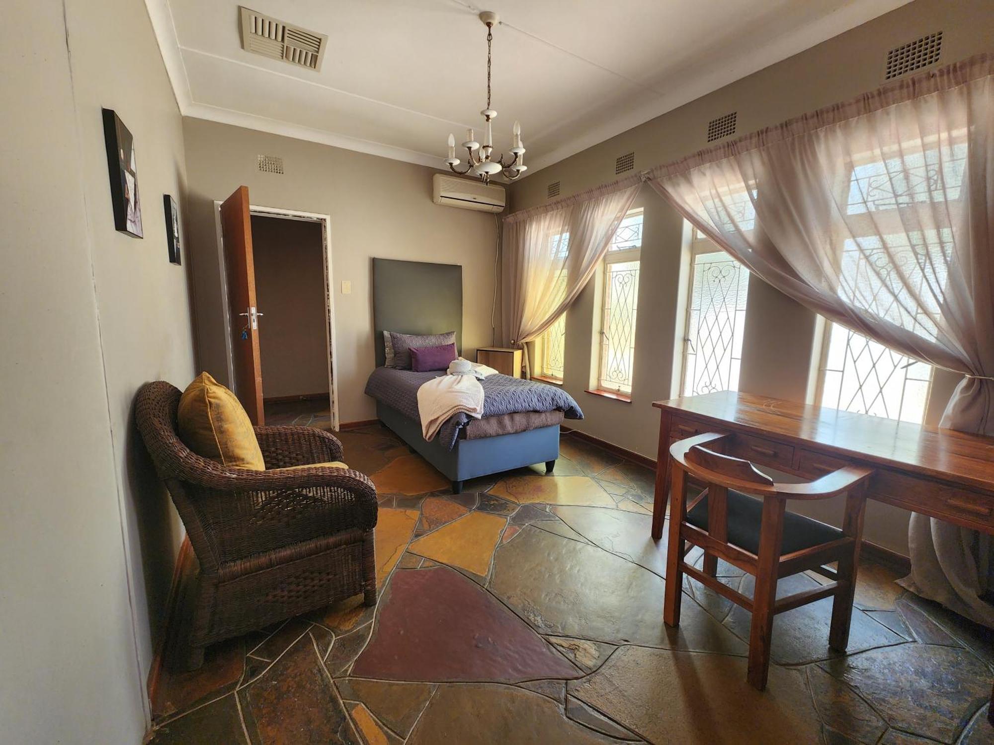 Midway Overnight Rooms Kimberley Δωμάτιο φωτογραφία
